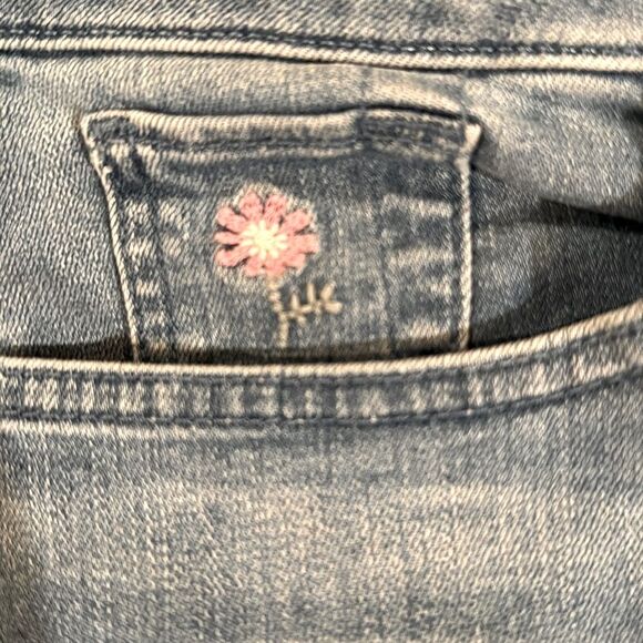 🔥HP🔥 NWT JEN7 BY 7 For All Mankind Flower Embroidered Cropped Kick Jeans Size 18 - Picture 4 of 8